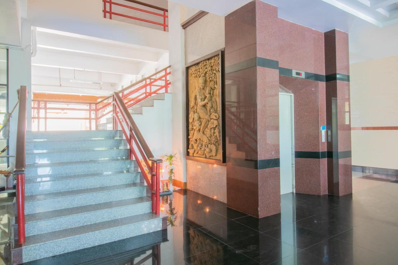 Onnicha Hotel Ratsada Экстерьер фото